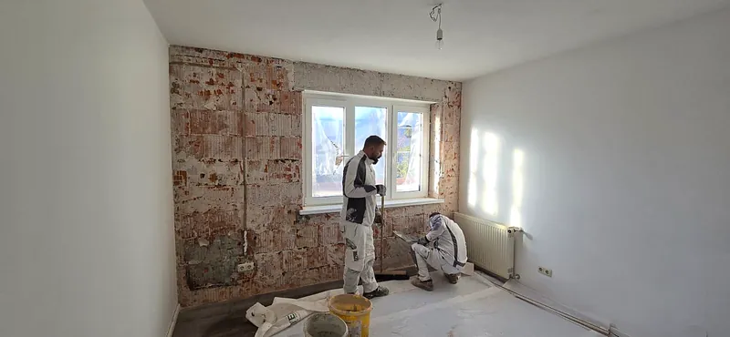 Renovierung eines Wohnraums, Wand für Wand