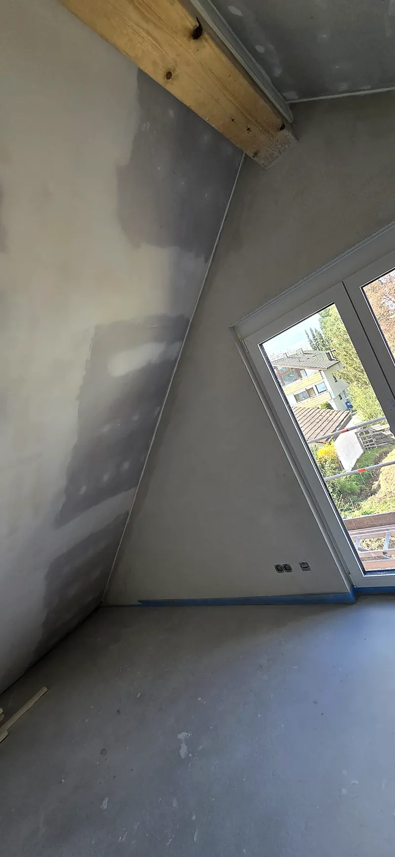 Trockenbau im Dachgeschoss mit Dachschrägen
